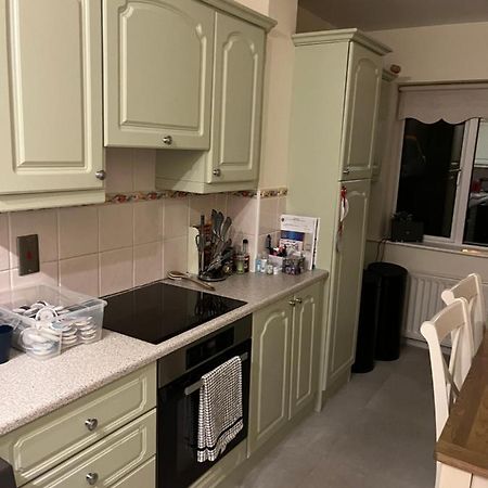 Апартаменты 2 St Judes Court D24H1X4 Students Only Дублин Экстерьер фото