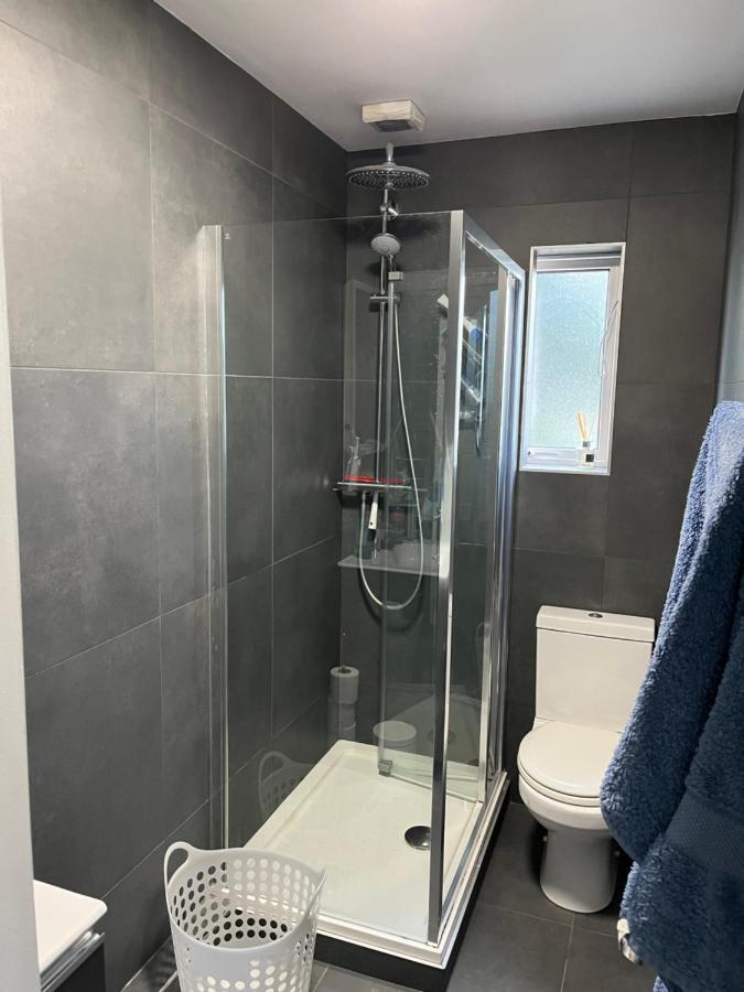 Апартаменты 2 St Judes Court D24H1X4 Students Only Дублин Экстерьер фото