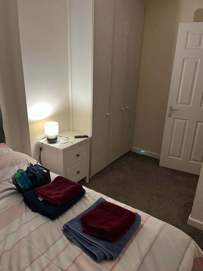 Апартаменты 2 St Judes Court D24H1X4 Students Only Дублин Экстерьер фото
