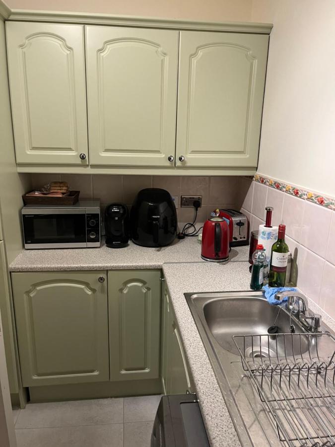Апартаменты 2 St Judes Court D24H1X4 Students Only Дублин Экстерьер фото